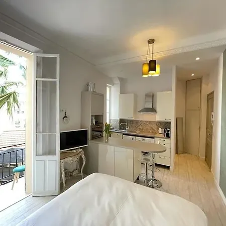 Appartement De Luxe Dans Le Centre D'antibes Antibes